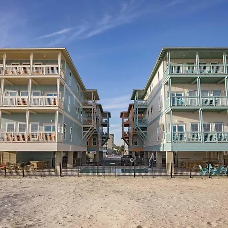 Breezyville Southeast Sand 7Br Lockout