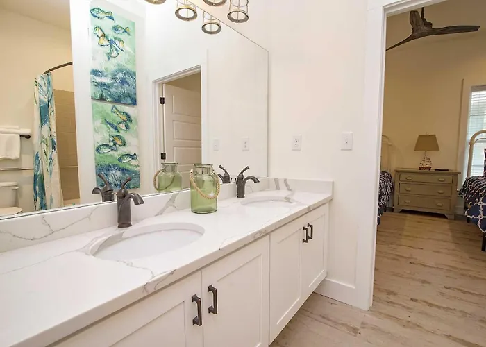 Holiday home Breezyville Southeast 7br Lockout *